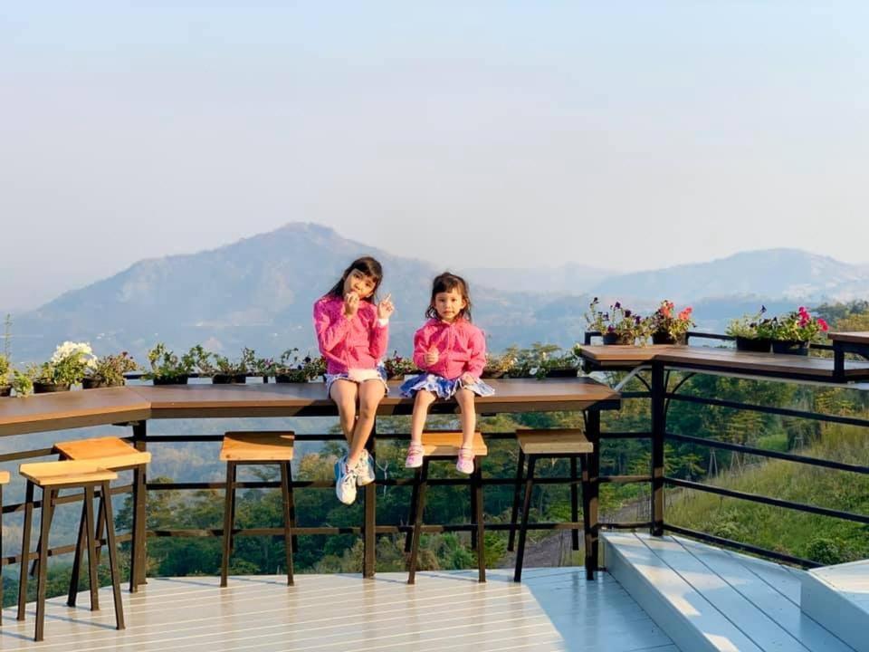 A Moment Of Love,,,By Red Z,Khao Koh Khao Kho Luaran gambar